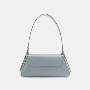 Zara bag BOLSO HOMBRO MINIMAL SOLAPA
AZUL - REF. 6136/110
